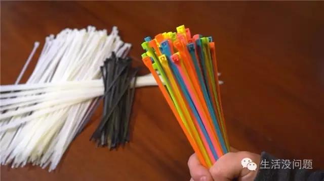 Varias formas ingeniosas de sujetar cables de nailon